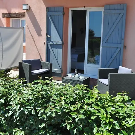 De La Vierge Noire Otel 3*