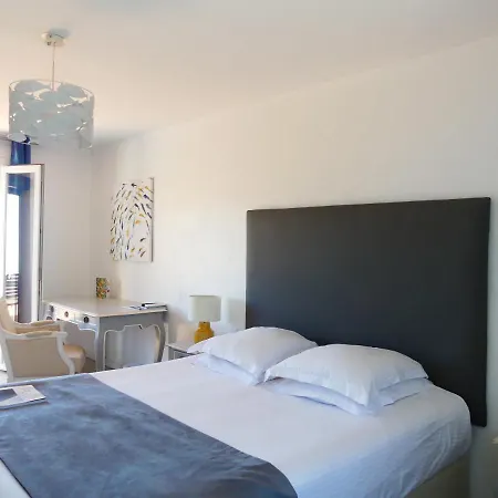 De La Vierge Noire Otel Sainte-Maxime